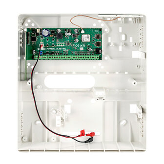 PERFECTA 16-WRL pack met wit bekabeld LCD bediendeel, draadloos magneetcontact en draadloze PIR